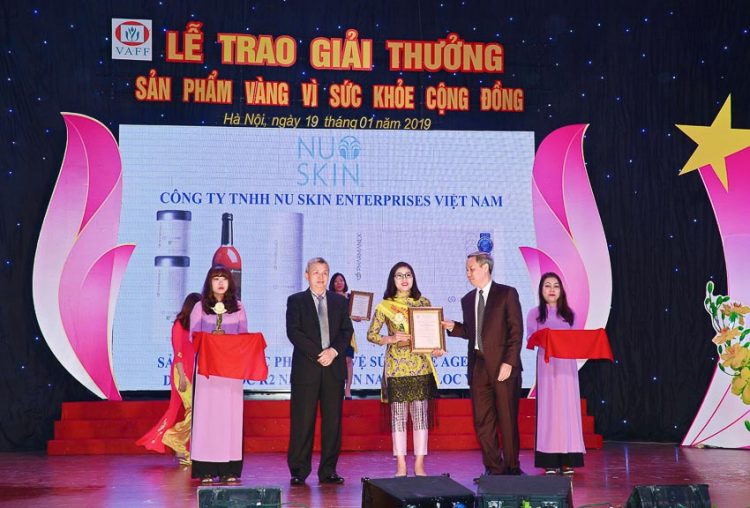 Nu Skin Việt Nam được vinh danh “Sản phẩm vàng vì sức khỏe cộng đồng” 1