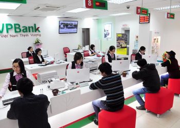 Thủ tướng Nguyễn Xuân Phúc: Việt Nam có kế hoạch cho phép NĐT nước ngoài gia tăng sở hữu tại các ngân hàng 1