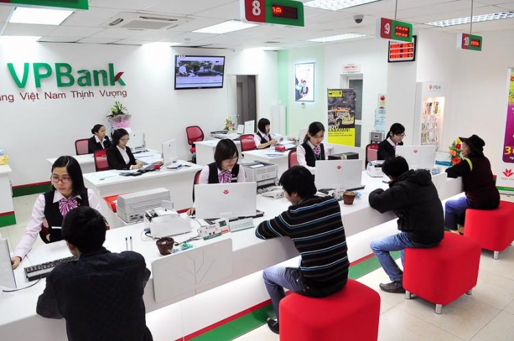 Thủ tướng Nguyễn Xuân Phúc: Việt Nam có kế hoạch cho phép NĐT nước ngoài gia tăng sở hữu tại các ngân hàng 1