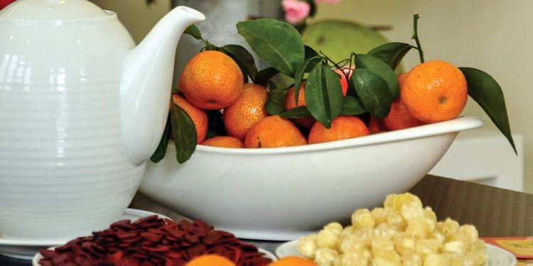 Chơi xuân, lo tết