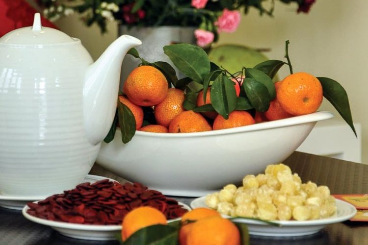 Chơi xuân, lo tết