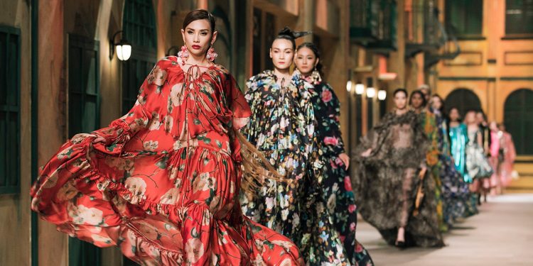 Xuân-Hè 2017: Life in color - Cuộc sống đầy màu sắc 14