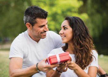 Nước hoa - món quà tinh thần cho năm mới