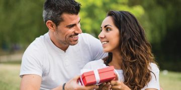 Nước hoa - món quà tinh thần cho năm mới