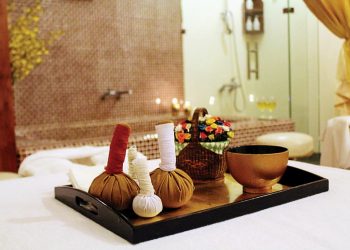 Massage truyền thống bằng tre