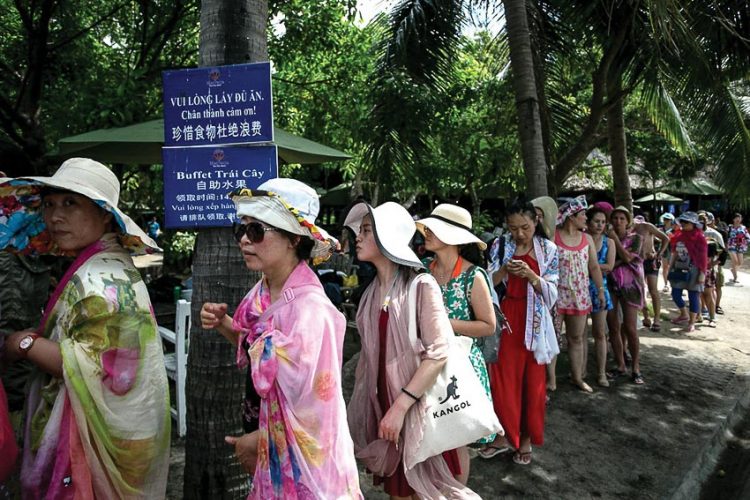 Khách Trung Quốc là nguồn khách đông nhất của du lịch Việt Nam