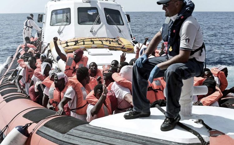 Người di cư - tỵ nạn trên tàu SOS Mediterranee