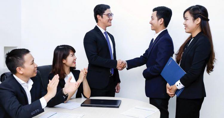 Cuộc đua bỏ phí sàn môi giới chứng khoán sẽ ngày càng khốc liệt!