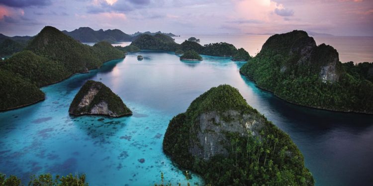 Khám phá quần đảo Moluccas trên Thái Bình Dương