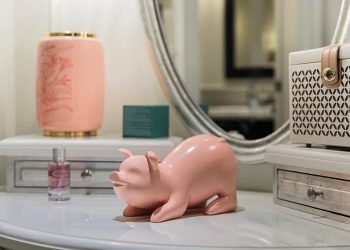 Kỷ Hợi - từ đàn lợn Đông Hồ đến sơn mài Hanoia