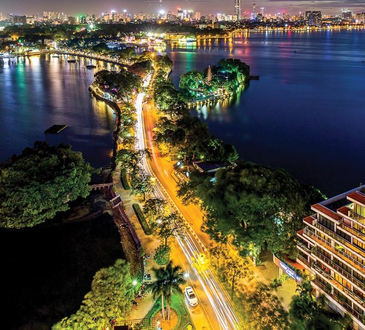 Tiệc đếm ngược Giao thừa trên tầng cao