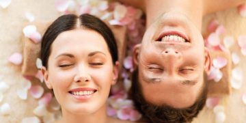 3 gạch đầu dòng cho cặp đôi về chu trình chăm sóc da trong năm mới 2