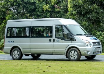 Ford Việt Nam công bố giá mới của dòng xe Ford Transit