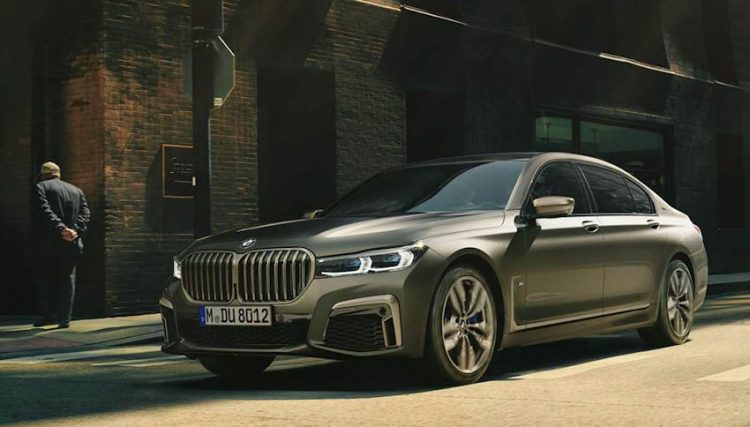 Chi tiết BMW M760Li xDrive 2020, đối thủ nặng ký của Mercedes-AMG S 65