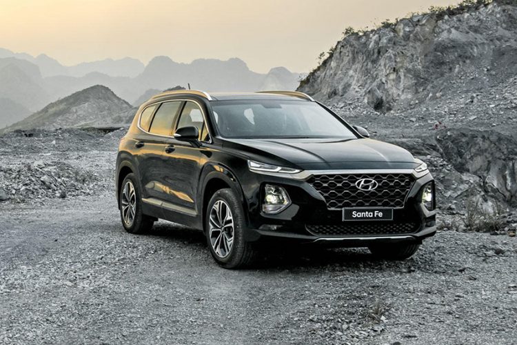Hyundai Santa Fe 2019 bán được 836 xe trong tháng đầu ra mắt tại Việt Nam