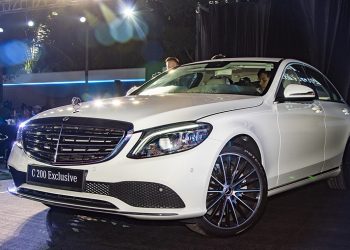 Mercedes-Benz C-Class 2019 ra mắt 3 phiên bản tại Việt Nam, giá từ 1,5 tỉ đồng