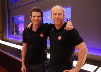 2 chàng trai kiếm bộn tiền nhờ ý tưởng kinh doanh siêu đơn giản 3