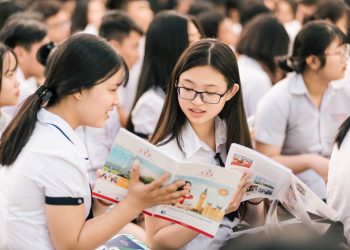 Học sinh băn khoăn: Nên chọn nghề theo đam mê hay nhu cầu của thị trường?