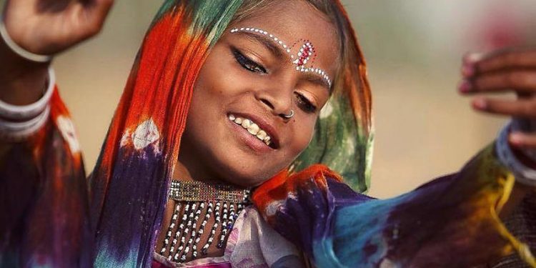 Đôi mắt hút hồn của người Ấn Độ qua ống kính nữ NAG Ba Lan Magdalena Bagrianow