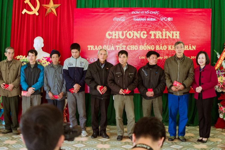 Quỹ từ thiện giải Golf Gắn kết Yêu thương 2019 trao quà Tết tại huyện Lộc Bình, Lạng Sơn