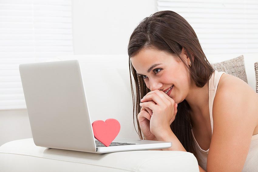Hẹn hò trên mạng làm tăng nguy cơ bị trầm cảm 2