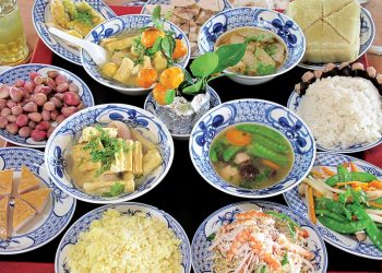 Mâm cỗ ngày tết miền Bắc