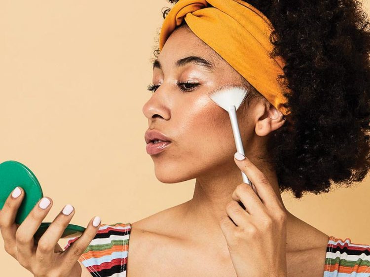 Trang điểm đẹp hơn với phấn bắt sáng 3