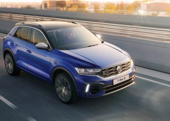 Vén màn Volkswagen T-Roc R: Chất xe đua thể thao dưới lớp vỏ SUV nhỏ