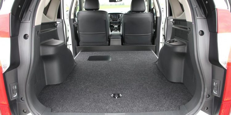 Mitsubishi “bán tải hóa” Pajero Sport dành cho khách chạy dịch vụ