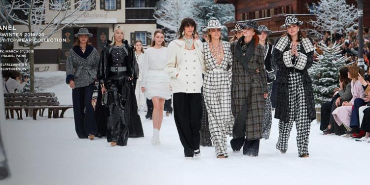 show diễn Bộ sưu tập Chanel Thu-Đông 2019/2020