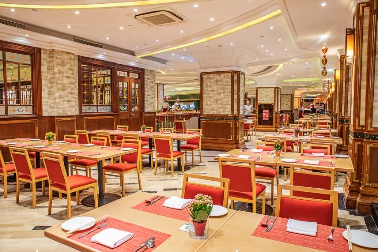 Buffet Windsor 4