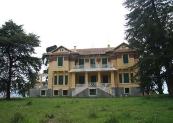 Dinh Tỉnh trưởng, công trình sẽ bị thay thế bằng khu cao ốc thương mại phức hợp, theo bản đồ án quy hoạch của KTS. Hồ Thiệu Trị. Ảnh: Nguyễn Vinh