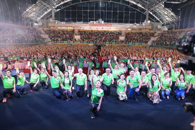 Herbalife tố chức sự kiện đồng diễn Shake tại TP.HCM 2