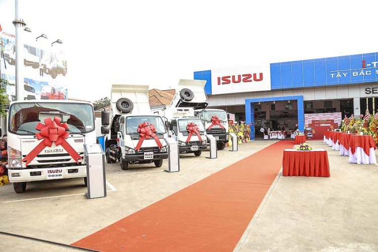 Khai trương Đại lý xe thương mại Isuzu i-TRUCKS Tây Bắc Sài Gòn 1