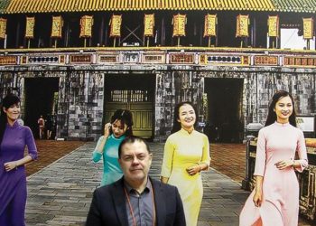 Chuyên gia Nga Grigory Trofimchuk tại Gian trưng bày của Việt Nam tại MITT-2019