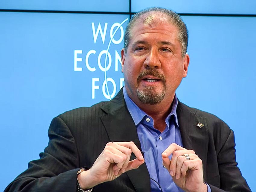 Mark Weinberger - Chủ tịch, CEO toàn cầu của Ernst and Young (EY) 2