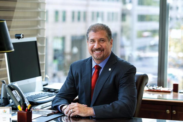 Mark Weinberger - Chủ tịch, CEO toàn cầu của Ernst and Young (EY)