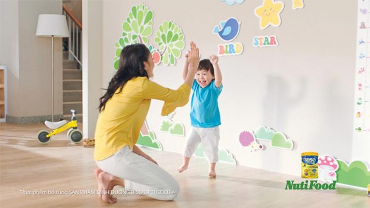 Chọn sữa giúp trẻ tránh táo bón