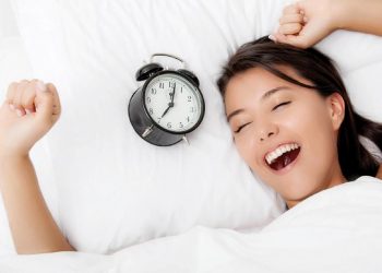 Đồng bộ hóa đồng hồ sinh học với thời gian biểu hằng ngày