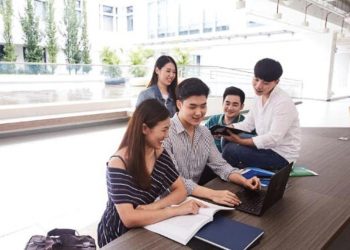 Du học ngành kinh doanh quốc tế tại Học viện quản lý Singapore