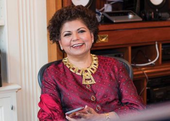 Chandrika Tandon: Từ nữ doanh nhân tỉ đô đến nữ nghệ sĩ được đề cử Grammy 4