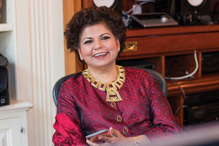 Chandrika Tandon: Từ nữ doanh nhân tỉ đô đến nữ nghệ sĩ được đề cử Grammy 4