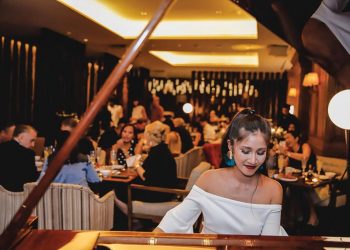 Tiệc trưa muộn cùng bộ đôi Double Touch