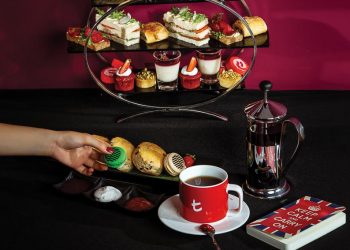 Trà chiều kiểu Anh