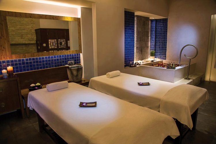 Trải nghiệm làn da mịn màng và đầy sức sống với gói chăm sóc da mùa hè