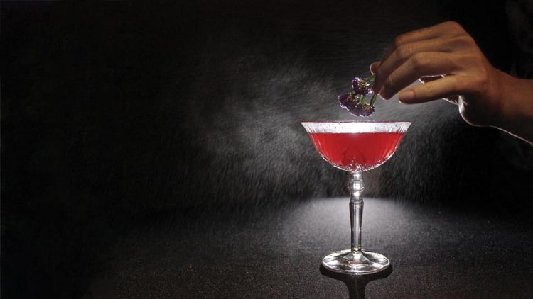 Thưởng thức hương vị Mad Elle