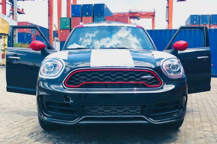 MINI John Cooper Works đã xuất hiện tại cảng Việt Nam
