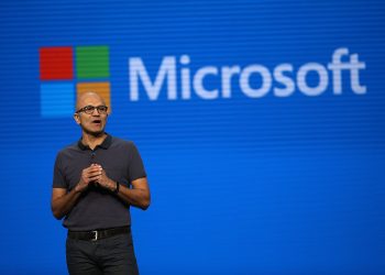 Microsoft trở thành công ty trị giá 1.000 tỉ USD cao hơn mức kỳ vọng của Phố Wall