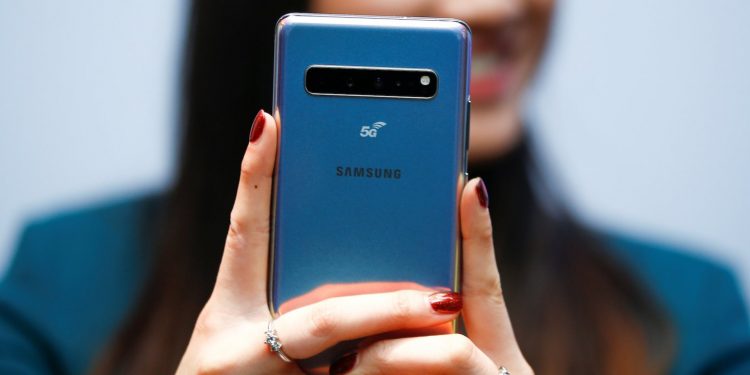 Điện thoại thông minh 5G đầu tiên của Samsung công bố ngày phát hành tại Mỹ - 01