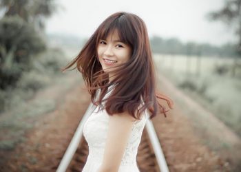 Có con gái dậy thì - 1